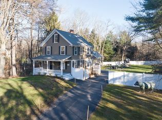 556 Wellesley St, Weston, MA 02493