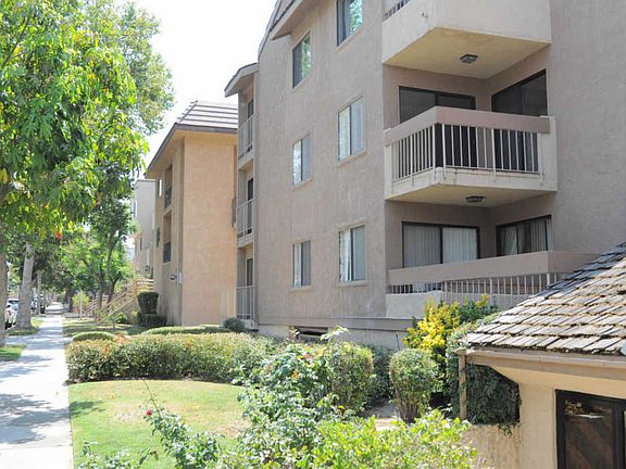 2nd image of 250 W Fairview Ave APT 201