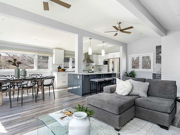 3rd image of 129 Scandia Ln