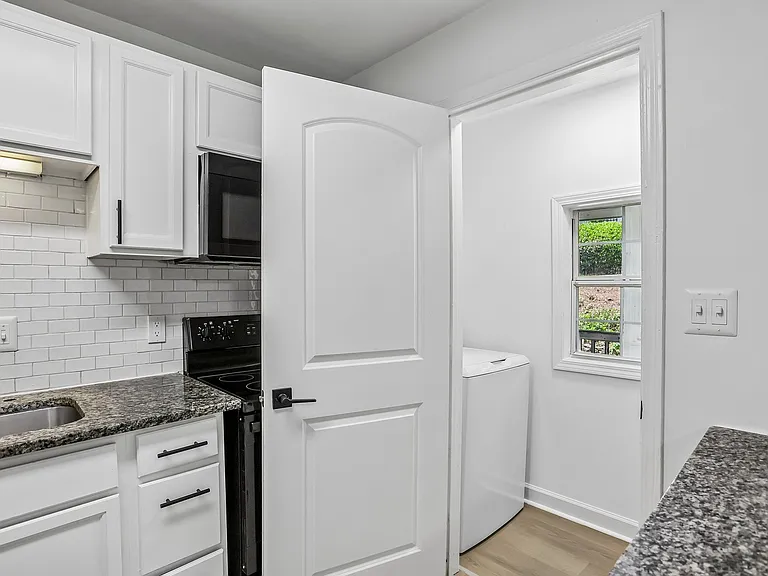 ReNew Chastain — Photo 20