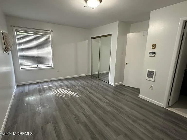 120 Amberly Dr #B — Photo 2