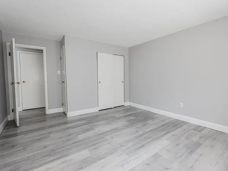 1 Pembroke Dr #19 — Photo 7