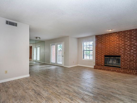 4th image of 4400 Hemingway Dr APT 118