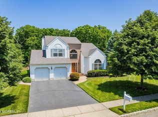 439 Meadowood Rd, Jackson, NJ 08527