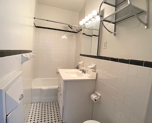 Rented by Compass | media 10