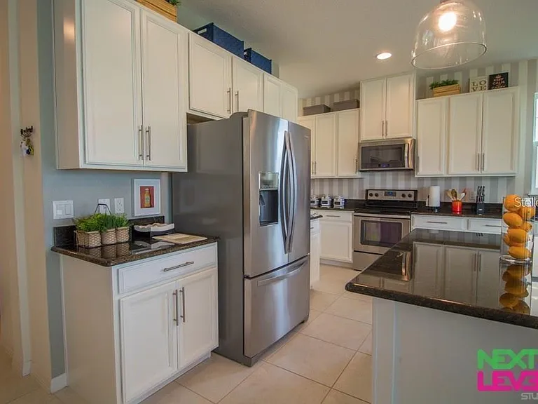 3809 Mount Vernon Way — Photo 7