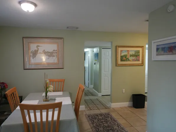 1832 East Dr, Clearwater, FL 33755