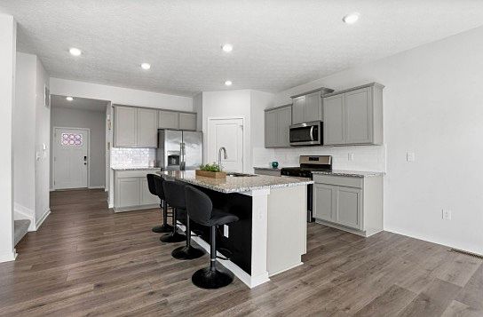 5th image of 131 Natalie Ln