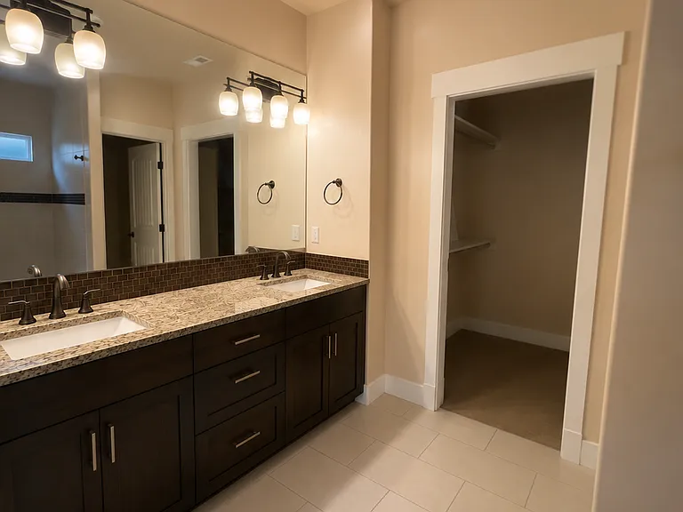 1205 E Lone Creek Dr — Photo 14