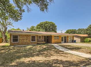 446 Tophill Rd, San Antonio, TX 78209