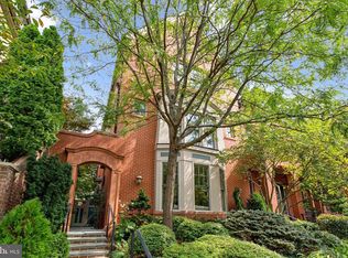 2915 38th St NW, Washington, DC 20016