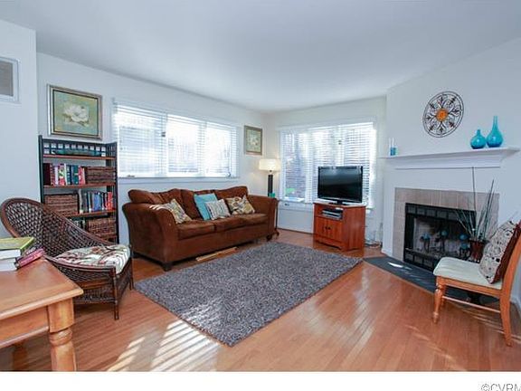 3rd image of 14715 Boyces Cove Dr #34