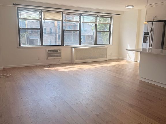 3rd image of 500 Central Ave APT 217