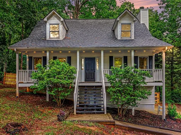 223 Hawkins Farm Cir, Ball Ground, GA 30107