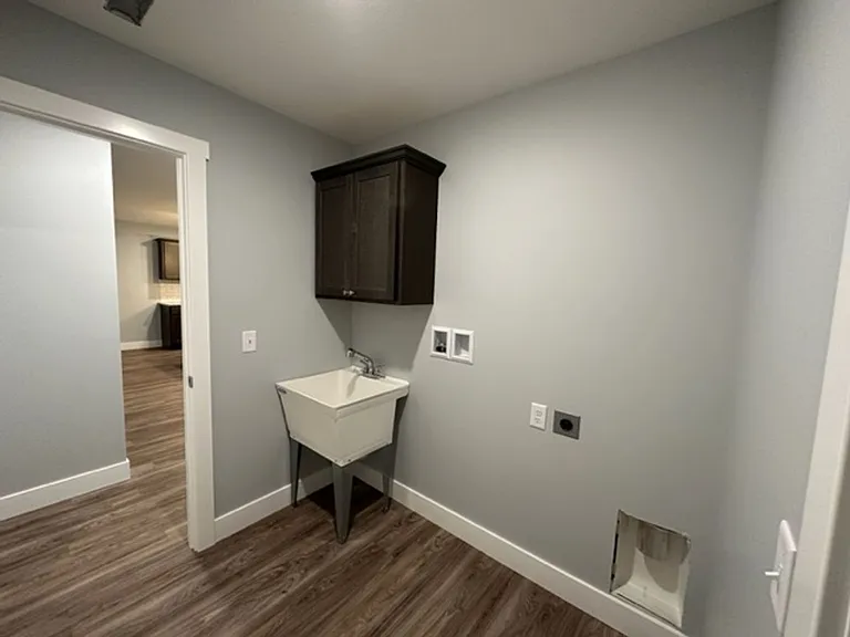 105 Jackson St #B — Photo 12
