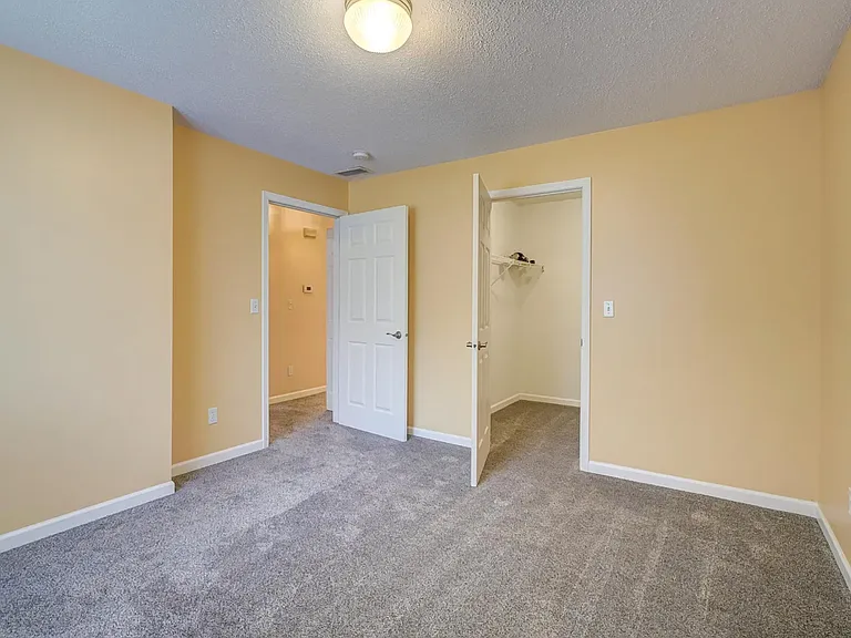 1300 Carriage Dr #A — Photo 26
