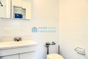 Rented by Moda Realty
