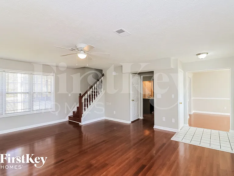 3583 Saddlebrook Dr — Photo 4