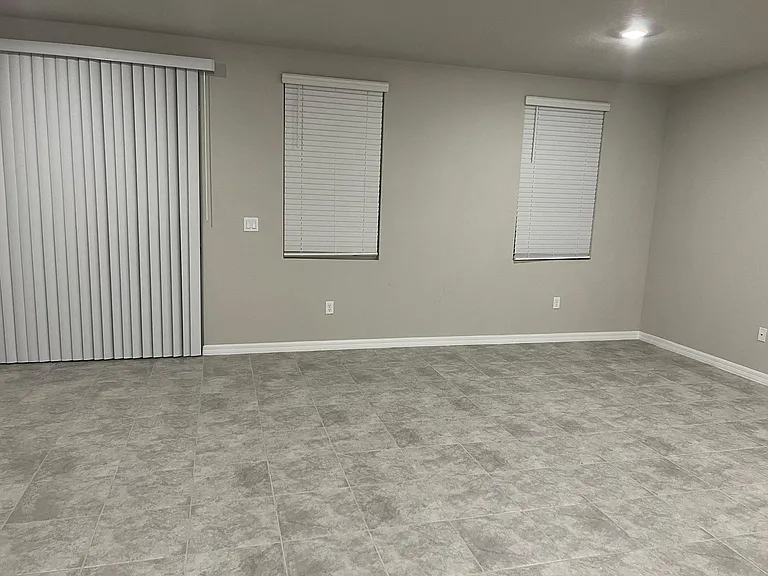 7627 Momentum Pkwy — Photo 27