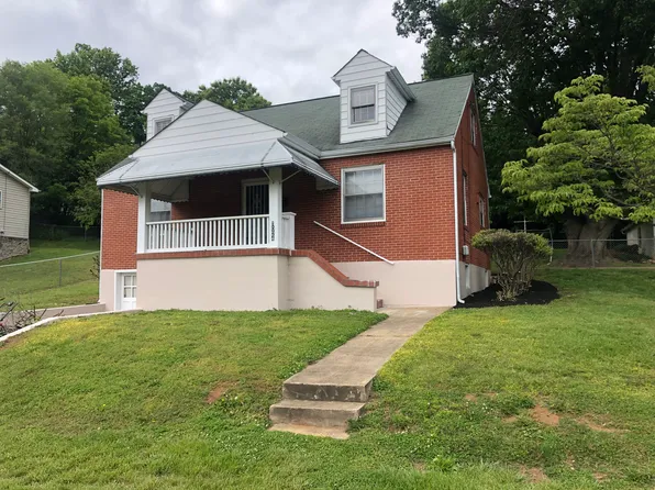 1024 E Washington Ave, Vinton, VA 24179