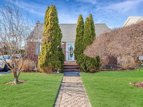 2183 Bright Avenue, East Meadow, NY 11554