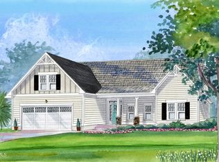 318 W Weatherbee Way, Hampstead, NC 28443