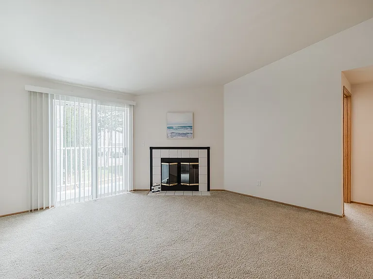 4_living room