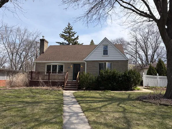 4260 N 93rd STREET, Wauwatosa, WI 53222
