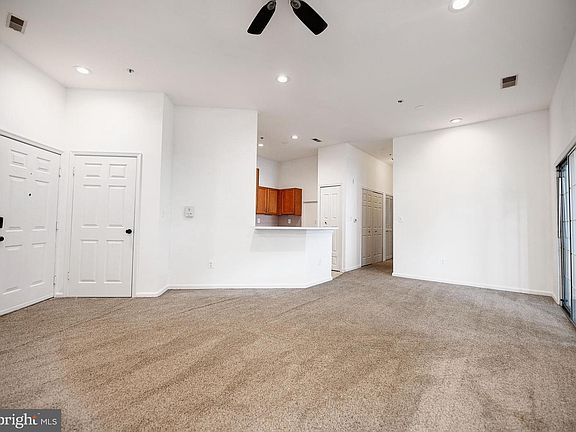4th image of 1300D Sheridan Pl #1300-D