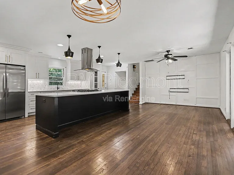 1903 Winthrop Dr SE — Photo 12