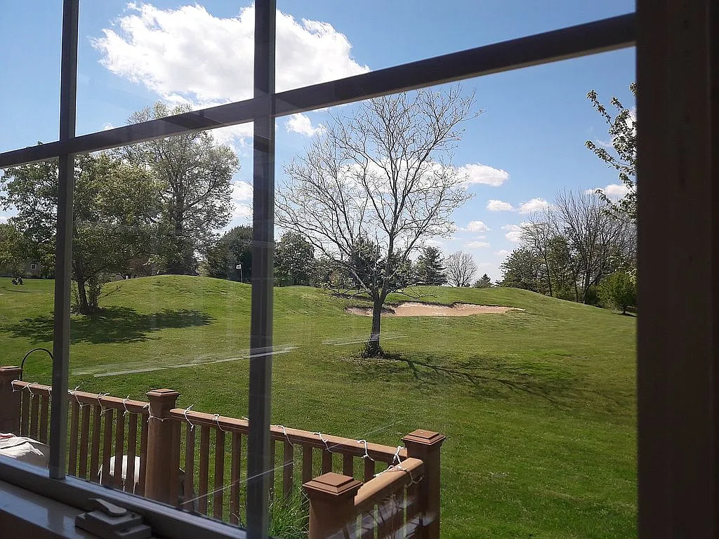 123 Pine Crest Ln photo 1