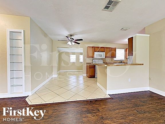 3rd image of 22162 Belinda Ave