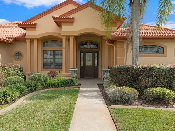 12748 Grand Traverse Dr, Dade City, FL 33525