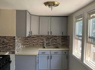 91-43 118th St, Richmond Hill, NY 11418