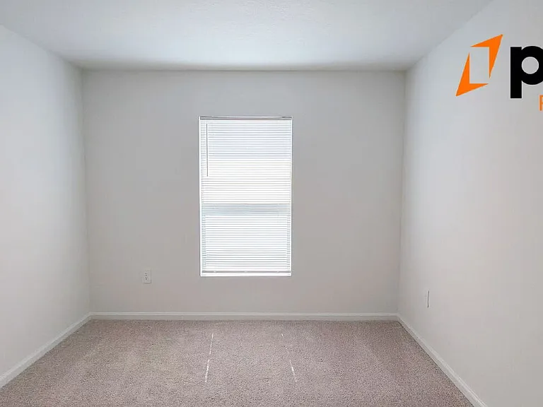 383 Artemis St — Photo 21