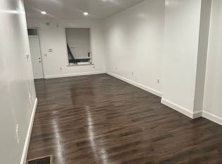 1433 Derry St, Harrisburg, PA 17104