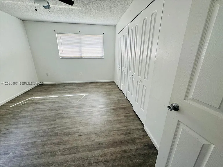 215 NW 35th Ave #UP — Photo 15