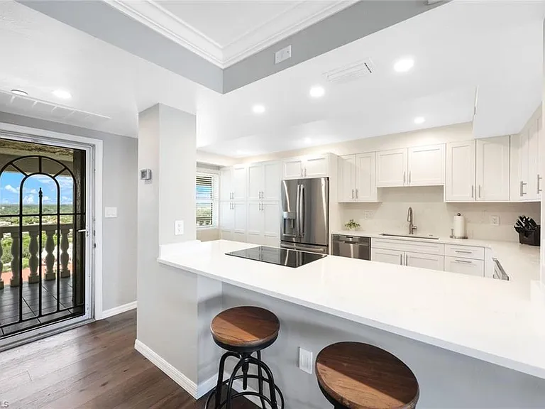 5501 Heron Point Dr #1203 — Photo 6