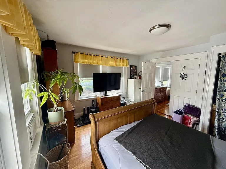 55 Storrs Ave #2 — Photo 12