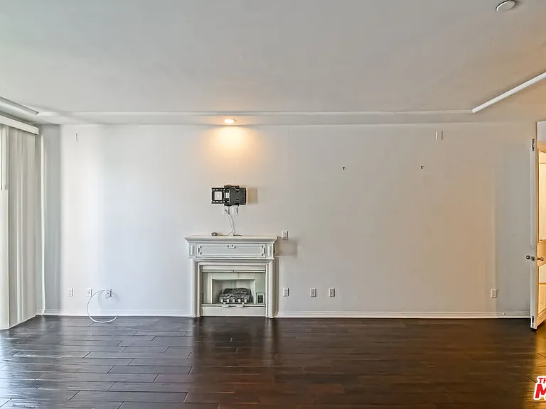 1875 S Beverly Glen Blvd #101 — Photo 12