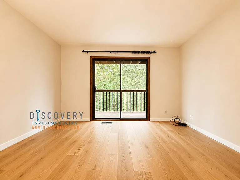 1188 Glencourt Dr — Photo 42