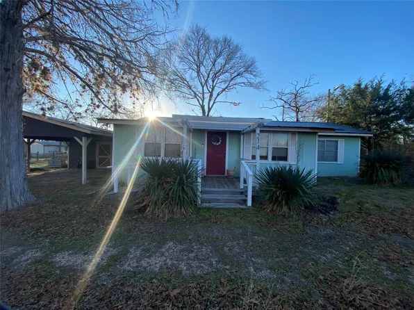 214 Houston Ave, Somerville, TX 77879