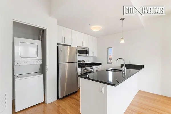 Rented by Citi Habitats | media 22