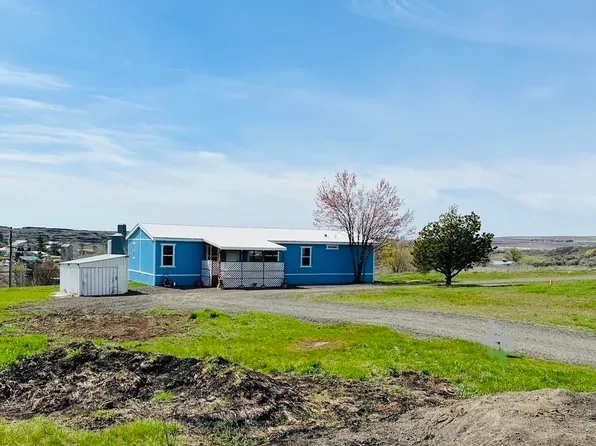 319 W Oak St, Sprague, WA 99032