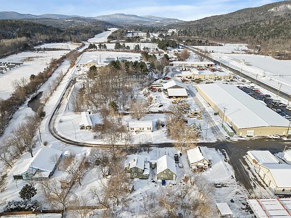 5th image of 11 Putnam Road