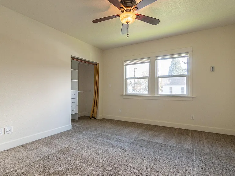 1004 N Mason St — Photo 8