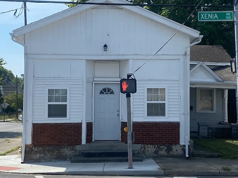846-848 Xenia Ave — Photo 1
