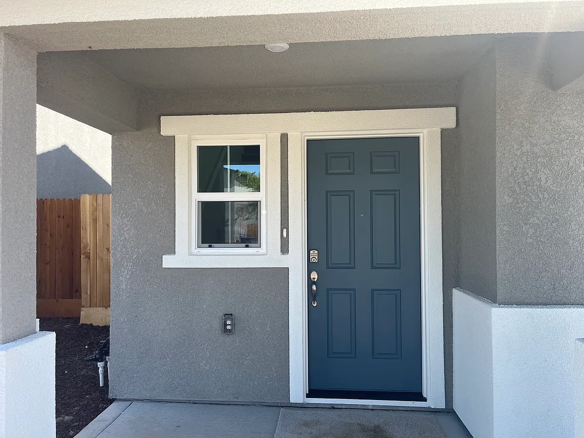 Building Photo - 1822 Del Mar Dr