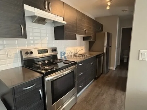 269 Sunview St #203, Waterloo, ON N2L 3V8