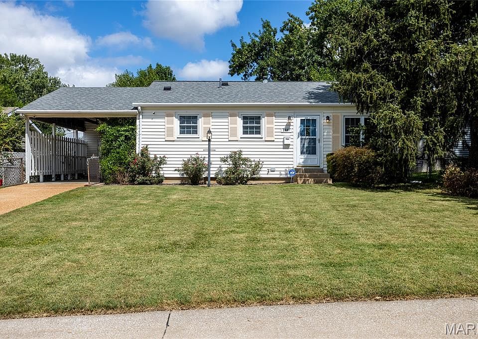 1st image of 2687 Chatham Dr